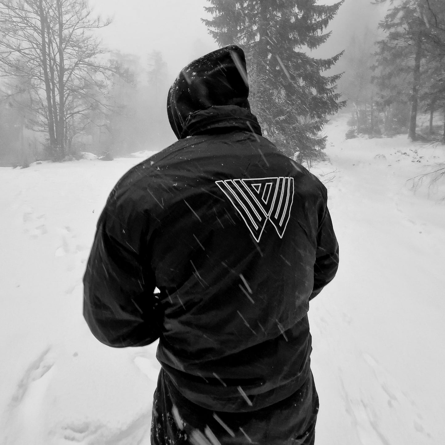 HYDROPHOBIC RUNNING WINDBREAKER