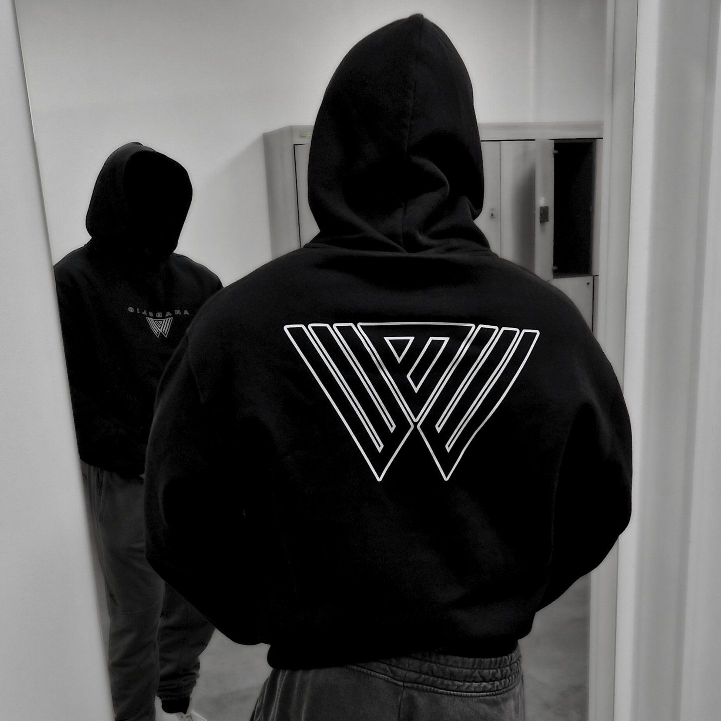 OUTLINE OVERSIZE HOODIE